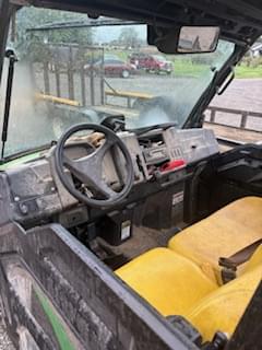 Image of John Deere XUV 835M equipment image 3