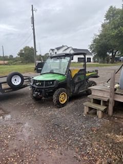 2021 John Deere XUV 835M Equipment Image0