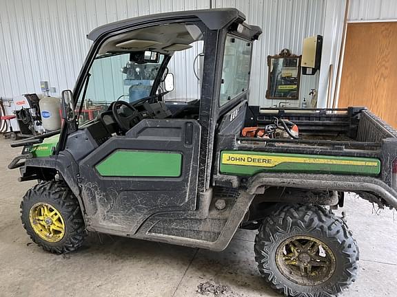 Image of John Deere XUV 835M Primary image