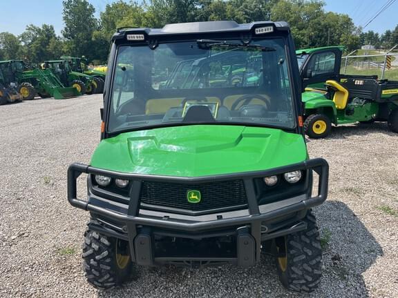 Image of John Deere XUV 835M equipment image 4