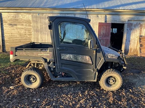 Image of John Deere XUV 835M equipment image 3