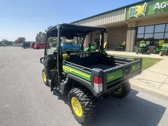 Image of John Deere XUV 835M equipment image 2