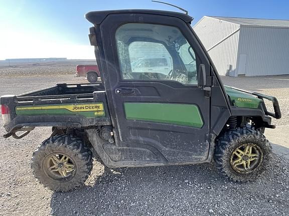 Image of John Deere XUV 835M equipment image 1