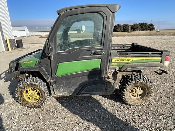 Image of John Deere XUV 835M Primary image