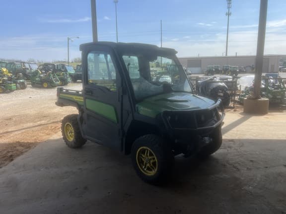 Image of John Deere XUV 835M Primary image