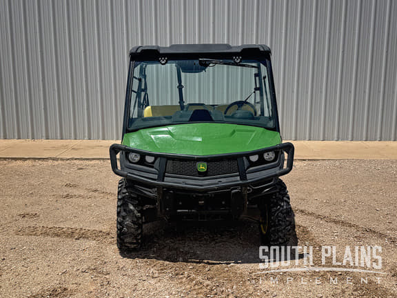 Image of John Deere XUV 835M equipment image 2