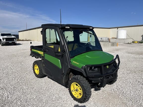 Main image John Deere XUV 835M