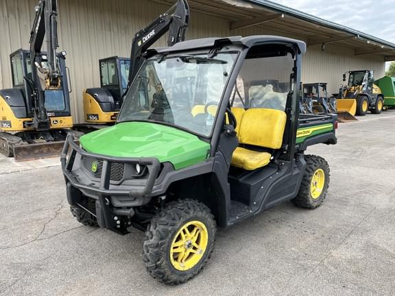 Image of John Deere XUV 835M Primary image