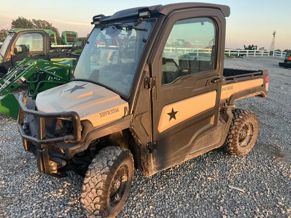 2021 John Deere XUV 835M Equipment Image0