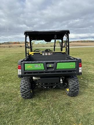 Image of John Deere XUV 835M equipment image 4