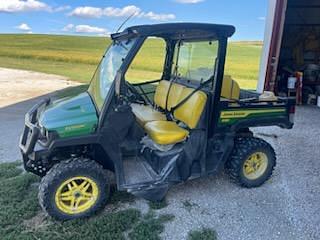 Image of John Deere XUV 835M Primary image