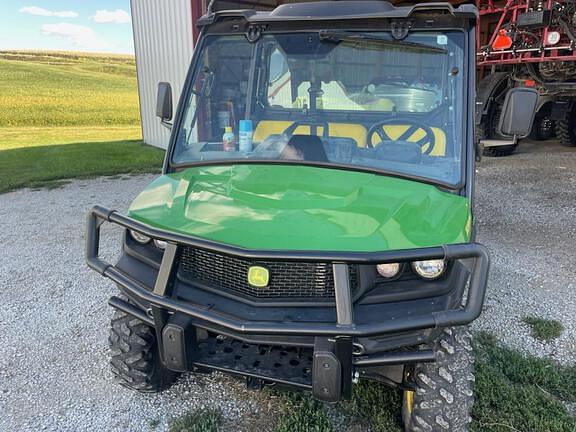 Image of John Deere XUV 835M equipment image 1