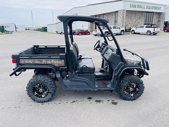 Image of John Deere XUV 835M equipment image 4