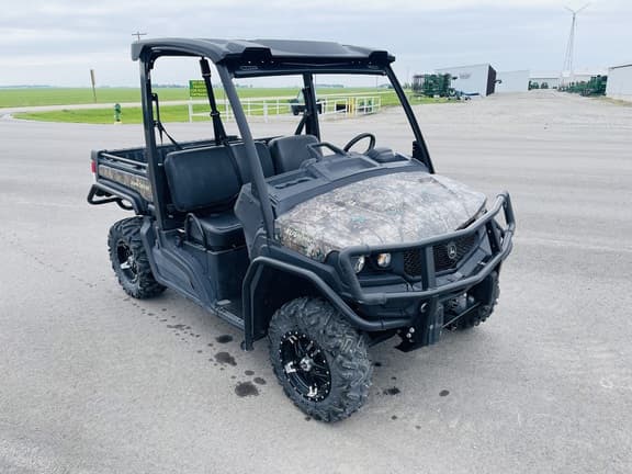 Image of John Deere XUV 835M equipment image 1