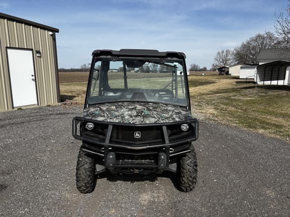Image of John Deere XUV 835M equipment image 1