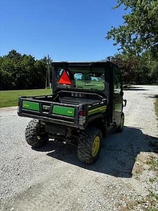 Image of John Deere XUV 835M equipment image 3