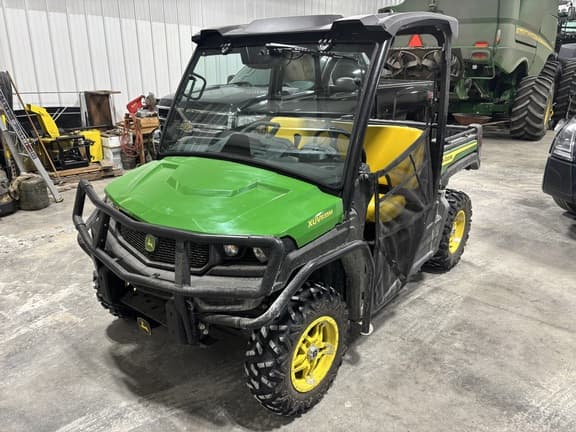 Image of John Deere XUV 835M Primary image