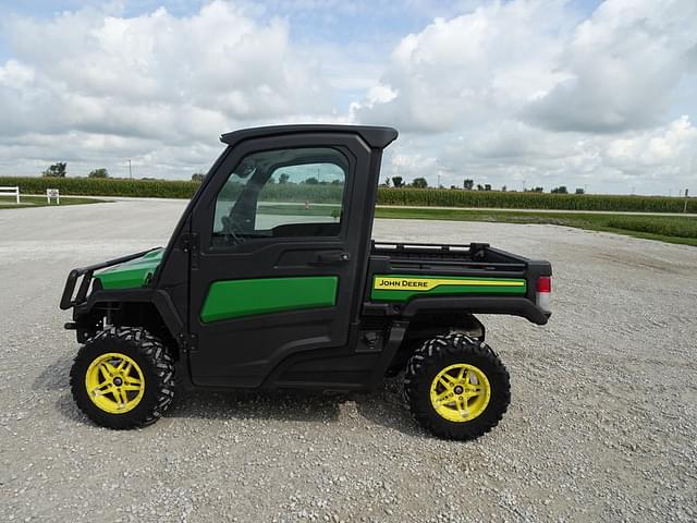 Image of John Deere XUV 835M equipment image 3