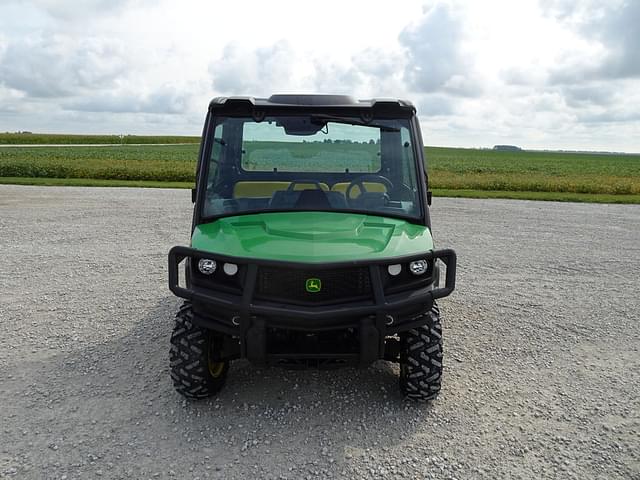 Image of John Deere XUV 835M equipment image 2