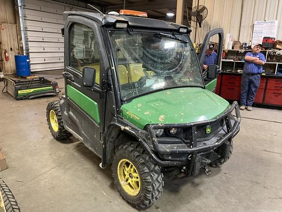 Image of John Deere XUV 835M Image 0