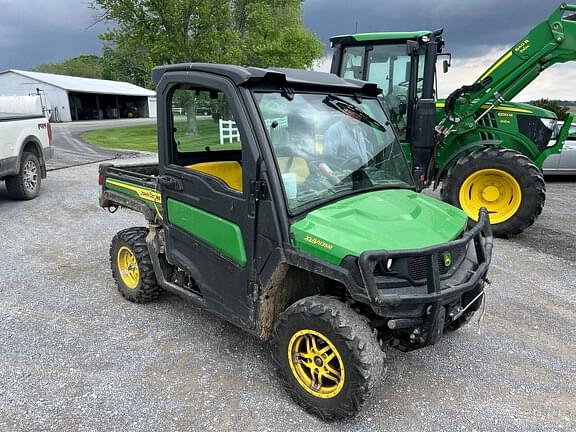 Image of John Deere XUV 835M equipment image 1