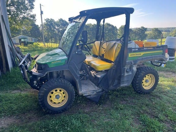 2021 John Deere XUV 835M Equipment Image0
