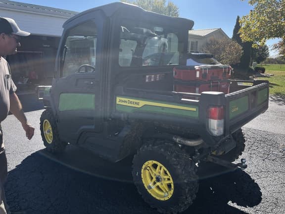 Image of John Deere XUV 835M equipment image 4