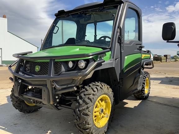 Image of John Deere XUV 835M equipment image 2