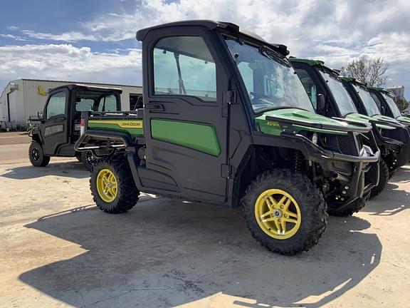 Image of John Deere XUV 835M Primary image