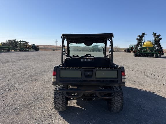 Image of John Deere XUV 835M equipment image 3