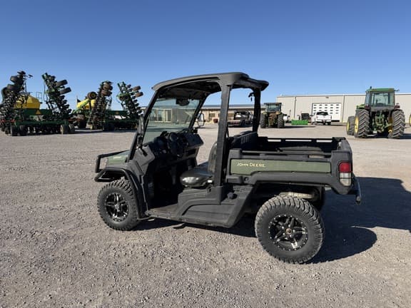 Image of John Deere XUV 835M equipment image 2