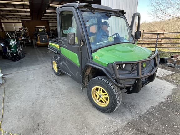 Image of John Deere XUV 835M Primary image