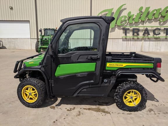 Image of John Deere XUV 835M equipment image 1