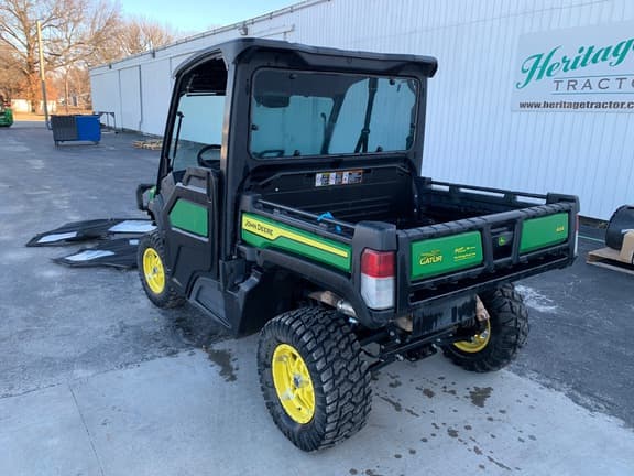 Image of John Deere XUV 835M equipment image 2