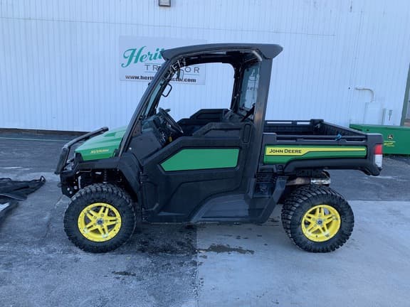 Image of John Deere XUV 835M equipment image 1