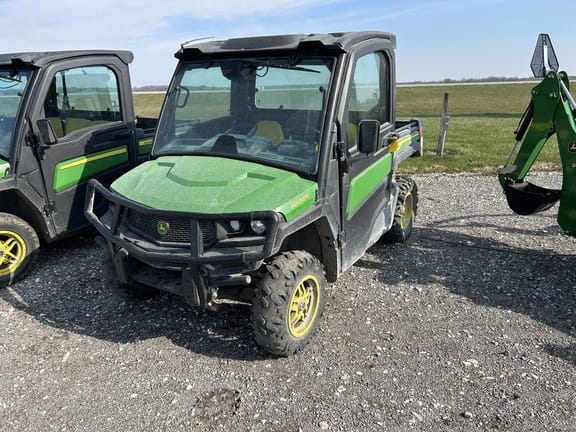 2021 John Deere XUV 835M Equipment Image0