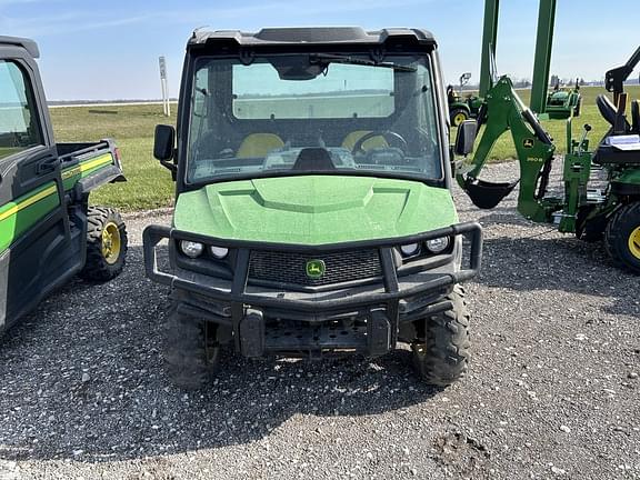 Image of John Deere XUV 835M equipment image 1