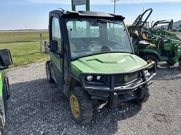 Image of John Deere XUV 835M equipment image 2