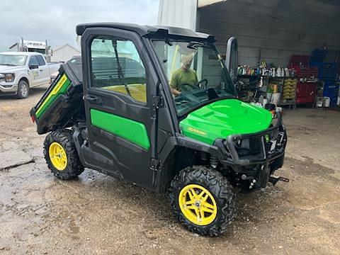 Image of John Deere XUV 835M Primary Image
