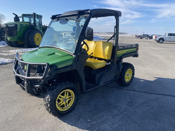 2021 John Deere XUV 835M Equipment Image0