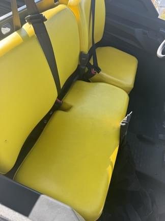 Image of John Deere XUV 835M equipment image 3