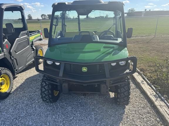 Image of John Deere XUV 835M equipment image 1
