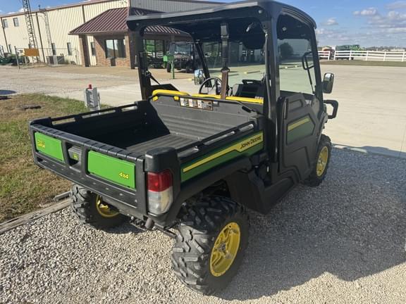 Image of John Deere XUV 835M equipment image 4