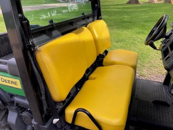 Image of John Deere XUV 835M equipment image 4