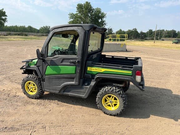 Image of John Deere XUV 835M equipment image 4