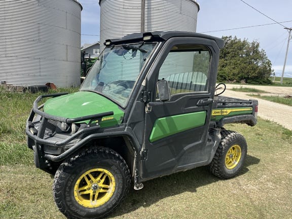 2021 John Deere XUV 835M Equipment Image0