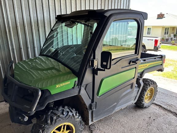 Image of John Deere XUV 835M Primary image