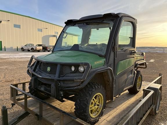 Image of John Deere XUV 835M Primary image