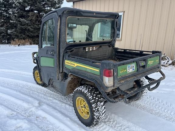 Image of John Deere XUV 835M equipment image 1