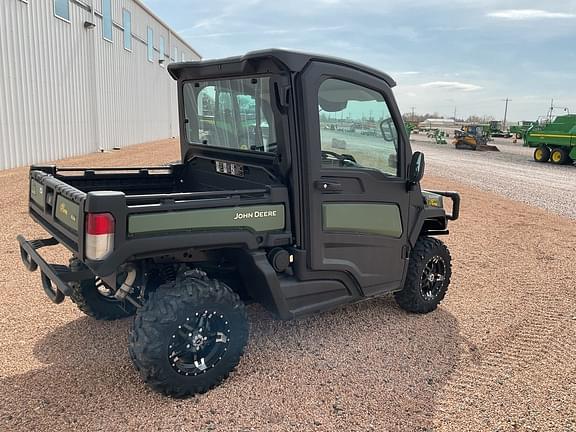 Image of John Deere XUV 835M equipment image 1